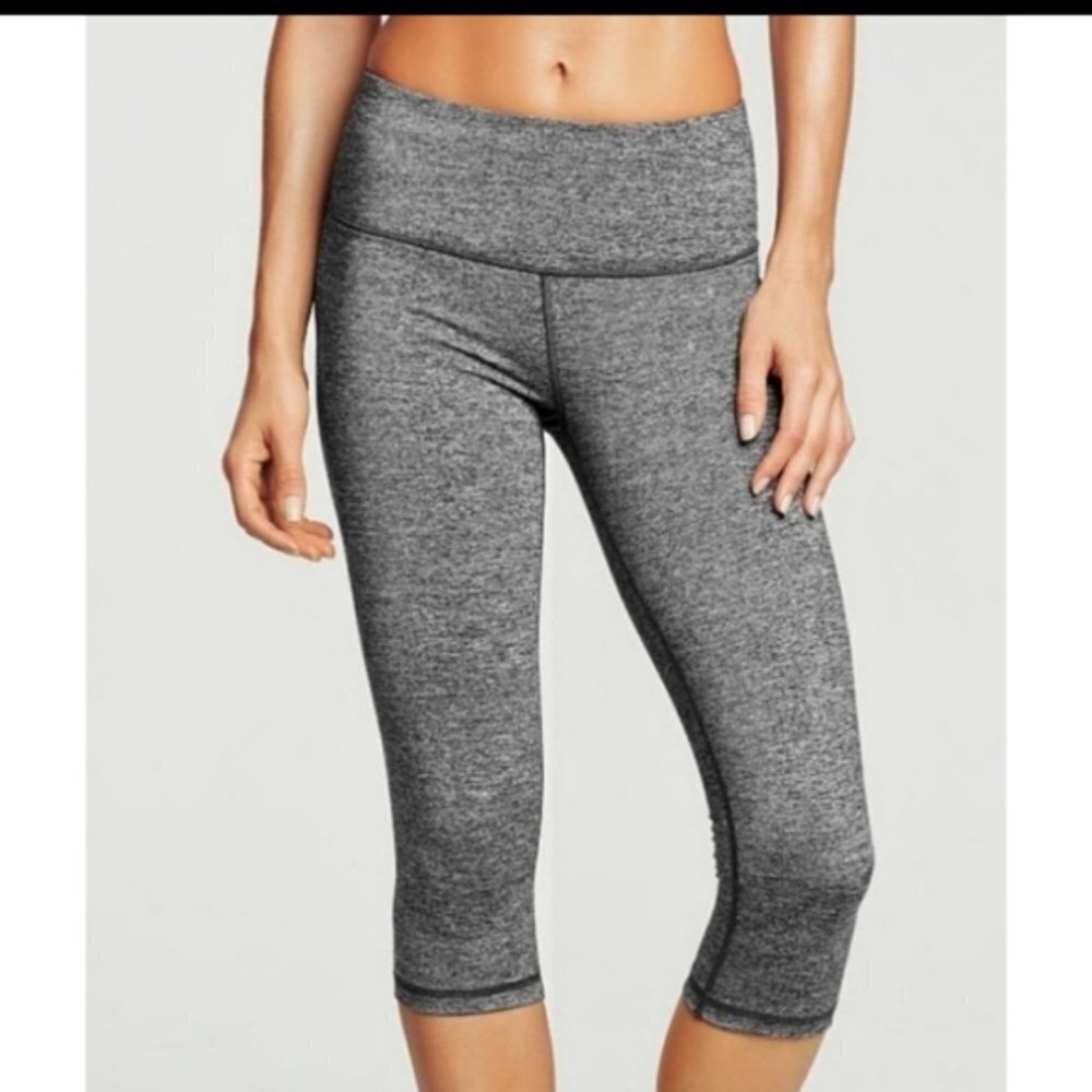 Victoria Secret Knock Out Leggings